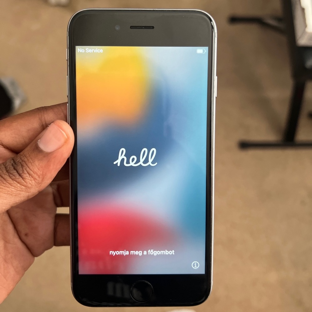 APPLE iPhone 6s - 64GB - SPACE GRAY